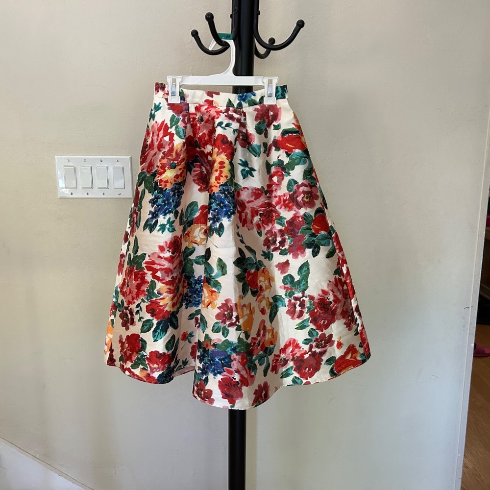 Floral Print A-Line Full Skirt Full Lining